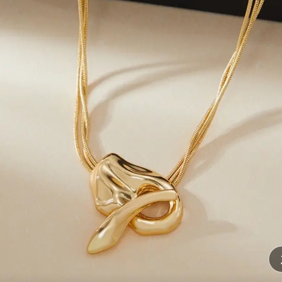 Liquid like necklace toggle clasp snake soft chain - Picture 4 of 4